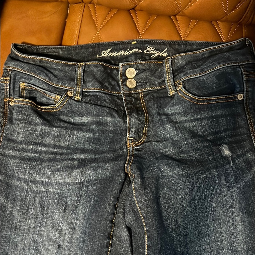 American Eagle Jeans, Capri jeans, stretch, dark blue. In great condition!